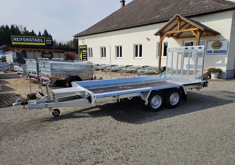 BAU3-400/2 Rampe durchgehend mit Bereifung 14"